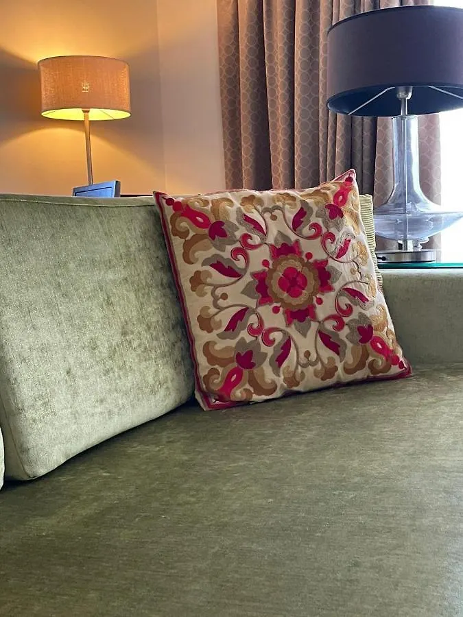 Apartment Address Dubai Mall Luxury & Spacious - Airbetter